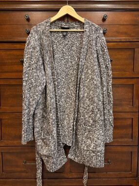 Lane Bryant 22/24 Marled Black White Knit Open Front Cardigan Belt Pockets 2X